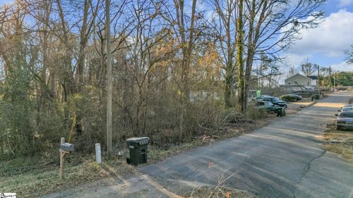 210 Wilson Street, Greer, SC, 29651 | Card Image