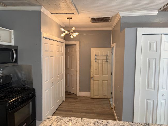 407 S Main St, House other with 2 bedrooms, 3 bathrooms and null parking in Burnet TX | Image 15