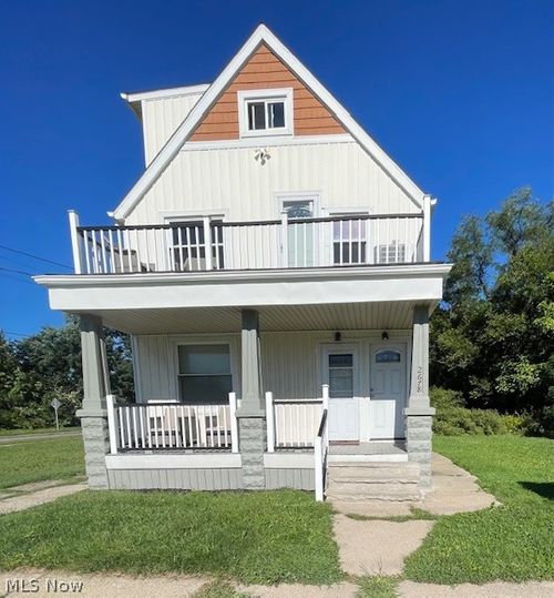 dn-rear-2678 Grand Ave, Cleveland, OH, 44104-3159 | Card Image