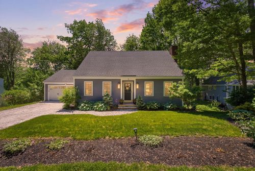 3 Magnolia Dr, Kennebunkport, ME, 04046-6102 | Card Image