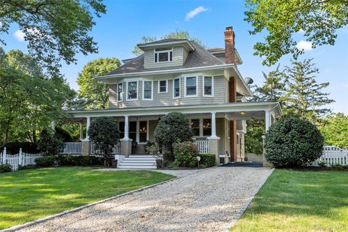 38 Cedar St, Brookhaven, NY, 11719-9677 | Card Image