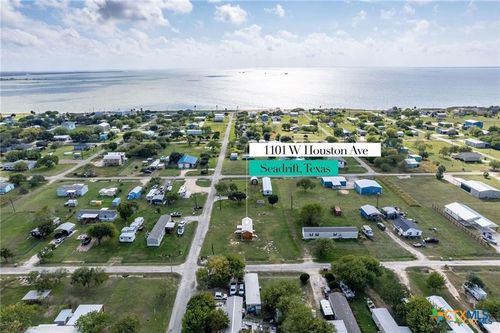 1103-1101-1103 W Houston Ave, Seadrift, TX, 77983-3882 | Card Image