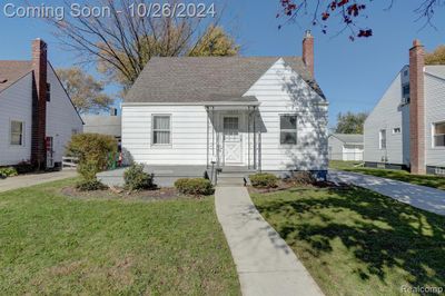 14655 Lincoln Avenue, Home with 3 bedrooms, 1 bathrooms and null parking in Eastpointe MI | Image 1