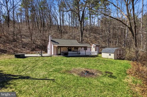 1850 Spruce Hollow Road, PALMERTON, PA, 18071 | Card Image