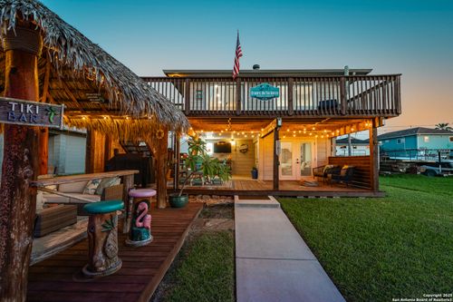 621 Warsaw St, Bayou Vista, TX, 77563-2607 | Card Image