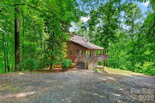 1828 Mckenzie Way S, Old Fort, NC, 28762-5524 | Card Image