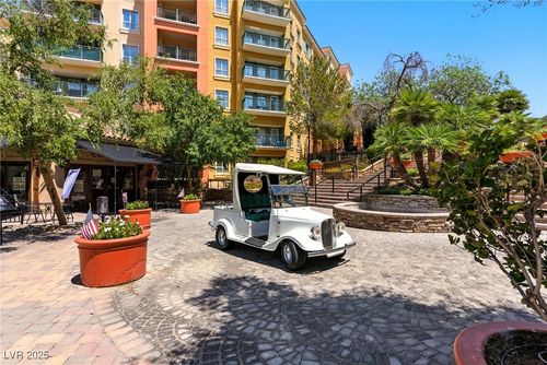 339-30 Strada Di Villaggio, Henderson, NV, 89011-2824 | Card Image