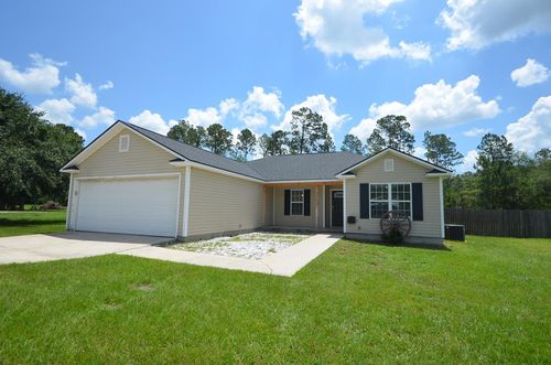 5765 Emily Ln, Hahira, GA, 31632-3028 | Card Image