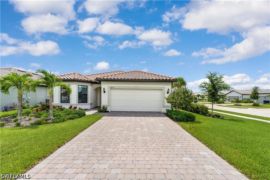 Residential Lease in Estero 2