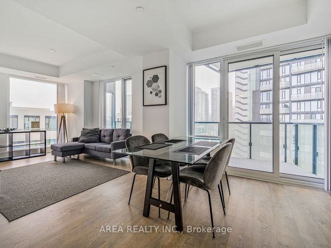 1406 - 470 Front St W, Condo with 2 bedrooms, 2 bathrooms and null parking in Toronto ON | Image 7