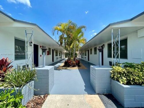 353-13035 Emerald Dr, North Miami, FL, 33181 | Card Image