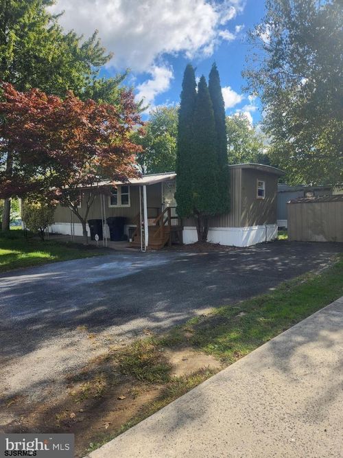 108 Georgia Ave, WILLIAMSTOWN, NJ, 08094-5420 | Card Image