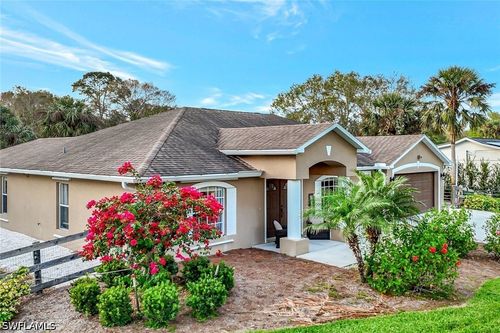 231 16th St Ne, NAPLES, FL, 34120-3648 | Card Image