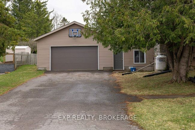 1038 Mccallum Lane, House other with 4 bedrooms, 3 bathrooms and 3 parking in Sydenham ON | Image 35