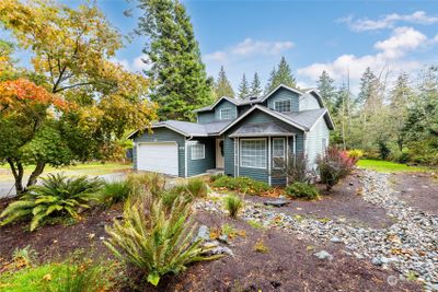 329 Snohomish Drive, House other with 3 bedrooms, 2 bathrooms and 2 parking in La Conner WA | Image 1