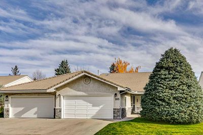 105 Pump Hill Landing Sw, Home with 3 bedrooms, 3 bathrooms and 4 parking in Calgary AB | Image 1