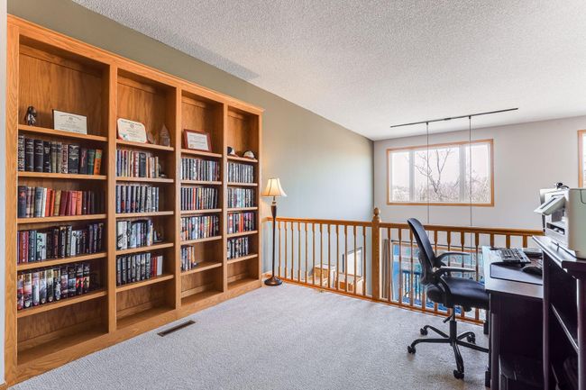 587 Crane Creek Ln, Townhouse with 3 bedrooms, 4 bathrooms and null parking in Eagan MN | Image 13