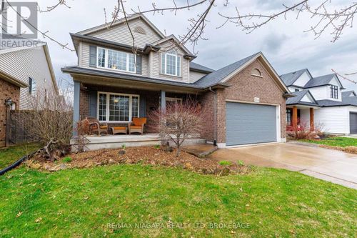 374 Pelham Road, St. Catharines (Rykert/Vansickle), ON, L2S0A2 | Card Image