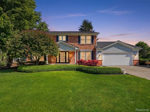 2463 Kimberly Fair St, Rochester Hills, MI, 48309-2061 | Card Image