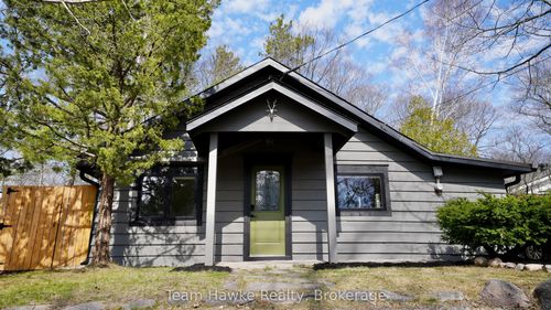 283 Tiny Beaches Rd S, Tiny, ON, L0L2J0 | Card Image