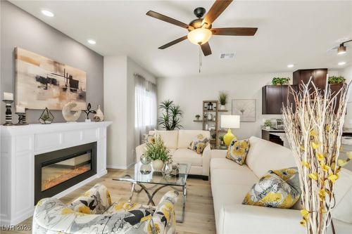 unit-103-4725 Blaise Ave, North Las Vegas, NV, 89084-5080 | Card Image