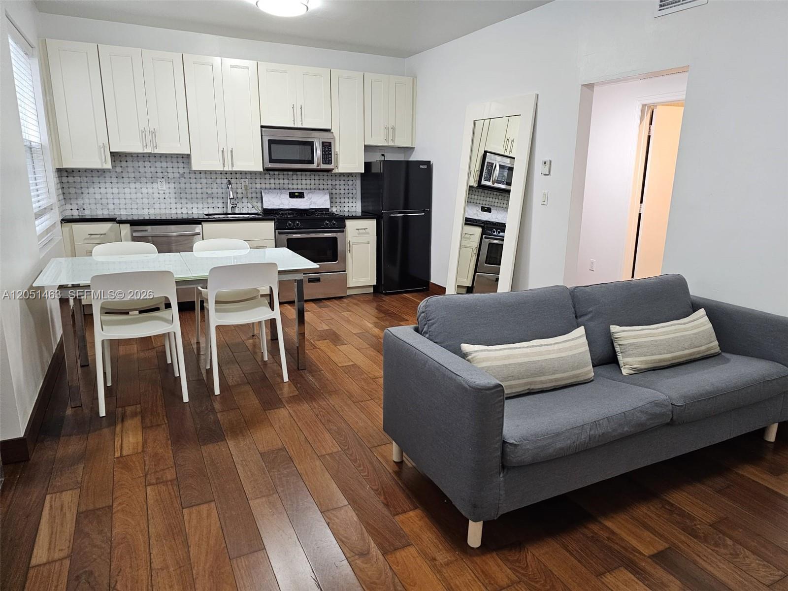 Residential Lease in Miami Beach 2