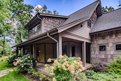 137 Mountain Breeze Knl, Blowing Rock, NC, 28605-8832 | Card Image