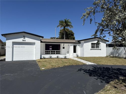 7813 Biltmore Blvd, Miramar, FL, 33023-5827 | Card Image