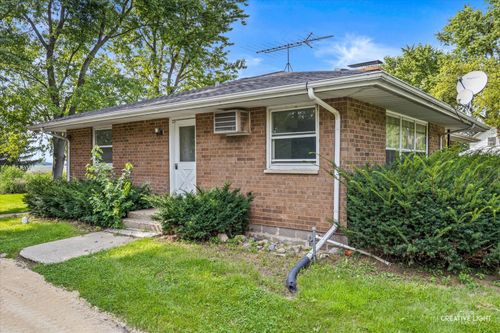 a-8N486 Thomas Road, Hampshire, IL, 60140 | Card Image