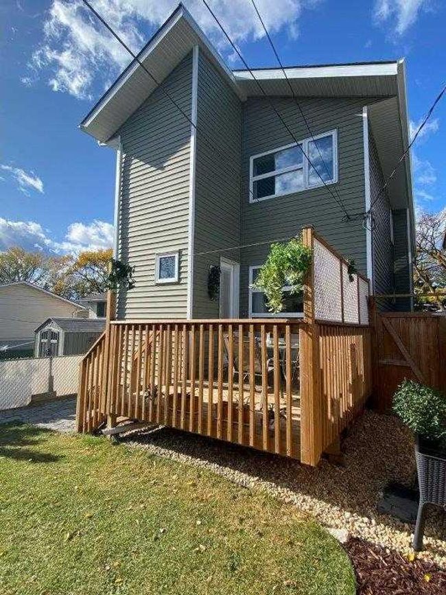 9531 155 Street, Home with 7 bedrooms, 3 bathrooms and 2 parking in Edmonton AB | Image 23