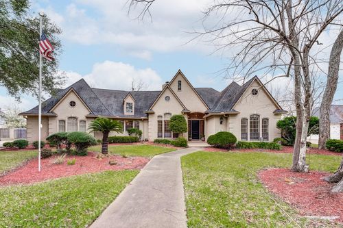 338 Timbercreek Dr, Lake Jackson, TX, 77566-4924 | Card Image