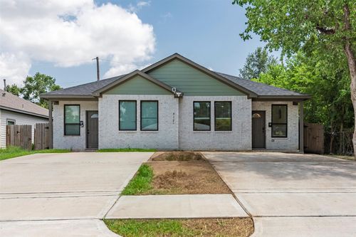 b-5121 Southwind St, Houston, TX, 77033-3418 | Card Image