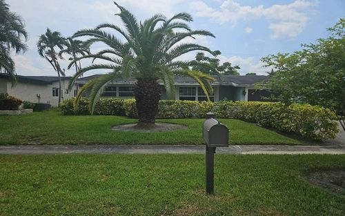 2611 Nw 87th Ln, Sunrise, FL, 33322-2836 | Card Image