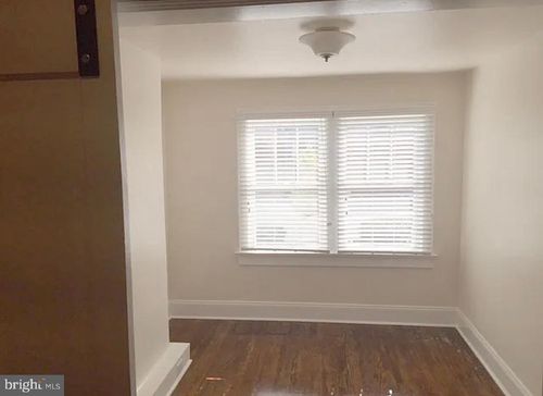 1-4 W Cork St, WINCHESTER, VA, 22601-6027 | Card Image