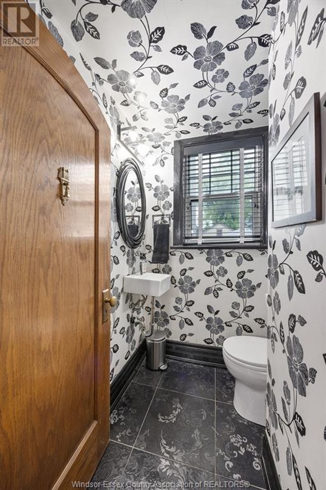 712 Devonshire Rd, House other with 5 bedrooms, 3 bathrooms and null parking in Windsor ON | Image 14