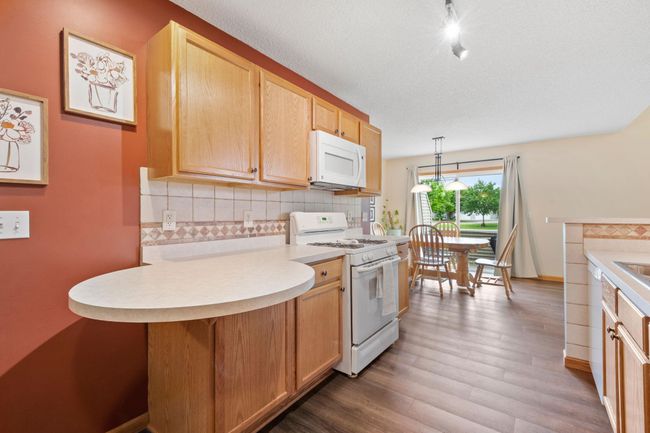 19-web-or-mls-11215 16th St NE-19.jpg | Image 13