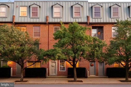 a-2336 Fairmount Ave, PHILADELPHIA, PA, 19130-2519 | Card Image