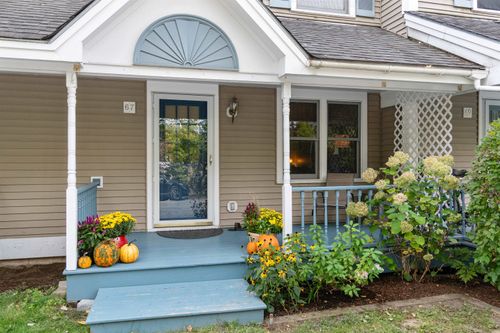 67 Farr Rd, Richmond, VT, 05477-9301 | Card Image