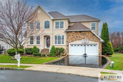 10 Eddington Ln, Monroe, NJ, 08831-5332 | Card Image