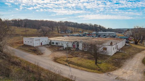 504 Airport Rd, Crane, MO, 65633-1004 | Card Image