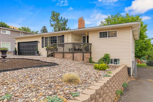 6732 Eberlein Avenue, Klamath Falls, OR, 97603 | Card Image