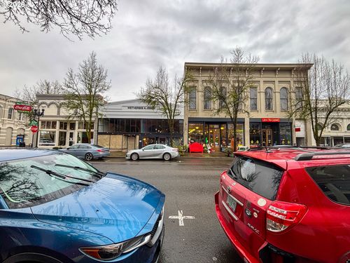 265 S Main St, Independence, OR, 97351-2007 | Card Image