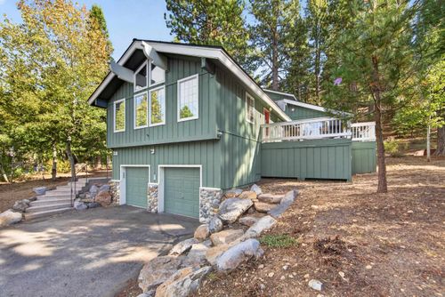 219 Basque, Truckee, CA, 96161-0000 | Card Image