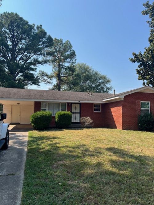 693 Bonwood Ave, Memphis, TN, 38109-5240 | Card Image