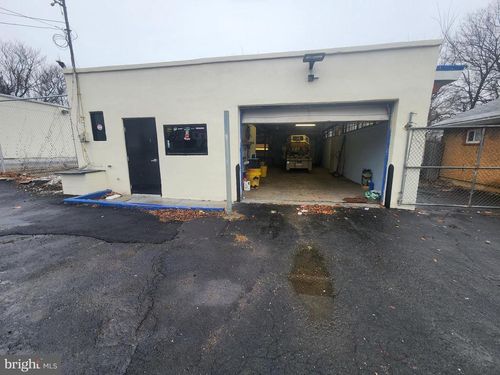 331 Stokes Ave, Ewing, NJ, 08638-3731 | Card Image