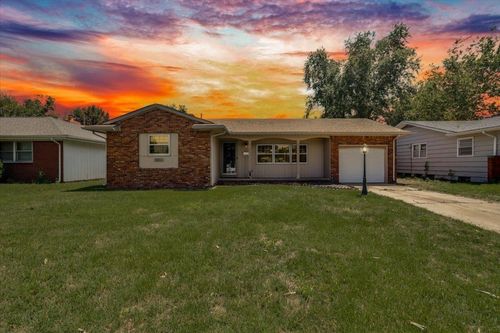 511 W Aspen St, Wichita, KS, 67217-2923 | Card Image