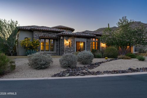 8856 E Rosedale Cir, Mesa, AZ, 85207-9811 | Card Image