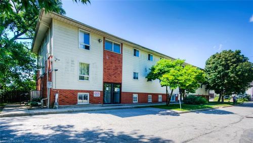 15-119 Cedar St S, Kitchener, ON, N2G3L6 | Card Image