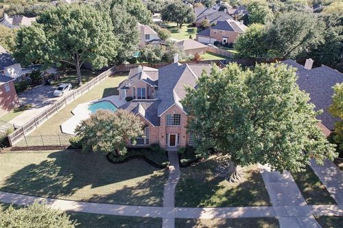 1304 Lakeway Drive, Southlake, TX, 76092 | Card Image