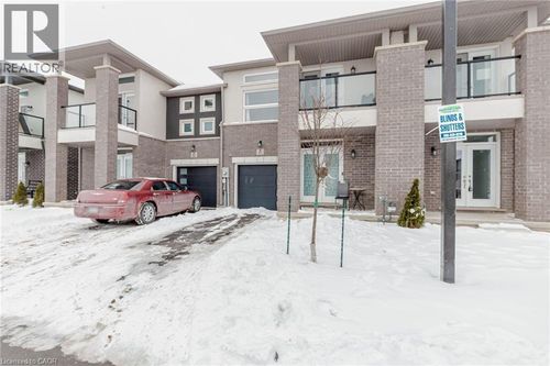 87 Renfrew Trail, Welland, ON, L3C0K2 | Card Image